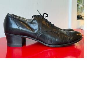 Vintage 1940s Women's Shoes 8.5 AAAA Black Leather Brogue "Research" Canada